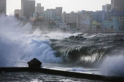Alertan sobre inundaciones costeras en litoral norte occidental
