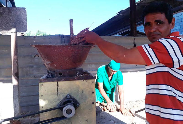 El innovador Litzán Fernández Pupo se siente satisfecho con su contribución. Foto: Jorge Pérez Cruz