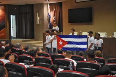 La defensa de la Revolución como primer deber