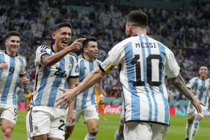 Qatar2022: Argentina venció 4-3 en penales a Países Bajos con gran actuación de Dibu Martínez que detuvo dos en la tanda. El tiempo reglamentario acabó 2-2. Molina y Messi anotaron por la albiceleste, mientras Weghorst marcó dos para los tulipanes.