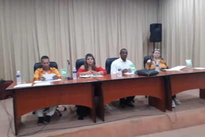 Trabajadores de comercio, gastronomía y servicios debaten sobre perfeccionamiento