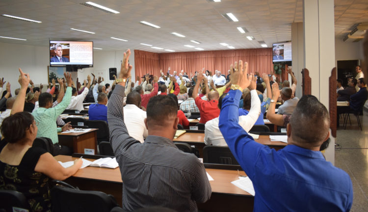 El Consejo aprobó la propuesta de un proceso especial de Negociación Colectiva. Foto: Agustín Borrego