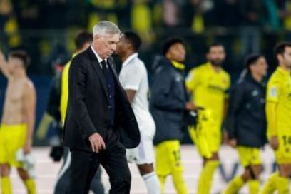 Ancelotti tras la derrota ante el Villarreal: «El Villarreal ha sido mejor nosotros. La clave ha sido que no hemos defendido bien, estábamos muy abiertos en la línea de cuatro y en el centro del campo y ellos han disfrutado jugando entre líneas».