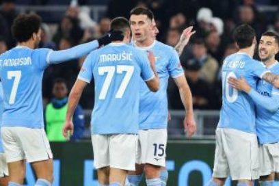 La Lazio golea 4-0 al Milan: Con goles de Milinkovic-Savic, Zaccagni, Luis Alberto y Felipe Anderson, la Lazio dominó desde el inicio sometiendo a un Milan que volvió a ofrecer una muy mala imagen y sigue en caída libre, muy lejos del líder Napoli.
