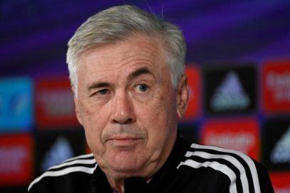Ancelotti sobre Valverde: «Está progresando, aún no ha llegado a su mejor nivel. Pero es normal tras el Mundial. A nosotros nos gusta y no le pedimos que haga goles, sino que aporte en el juego. Cuando llegue a su mejor nivel, marcará».