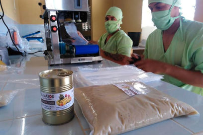 Se celebra trabajando el aniversario 84 de la CTC en Camagüey