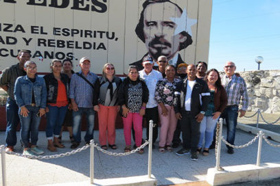 Aniversario 84 de la CTC: Recorren Héroes del Trabajo entidades en Cienfuegos