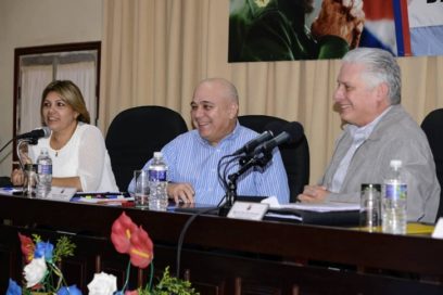 Presidente cubano analiza estrategias económicas en Mayabeque