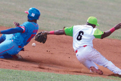 Out 27: Portuarios tiró dos anclas en Bayamo