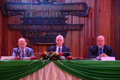 Presidente de Cuba encabeza Foro Empresarial con Argelia