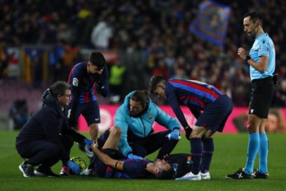 Parte médico del Barça: Sergio Busquets sufre un esguince y el tiempo estimado de baja es de unas dos semanas. A pesar de eso, su presencia para la Europa League (16 de febrero) aún no está descartada, aunque tendría que infiltrarse para jugar.