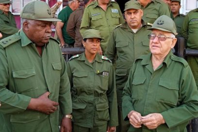 Viceministro primero de las FAR chequea estrategia ante incendio forestal en Holguín (+Fotos)
