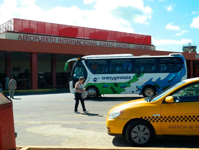 En varias ocasiones el aeropuerto ha ganado la sede del acto nacional por el 15 de febrero. Foto: Tomada del facebook del aeropuerto Juan Gualberto Gómez