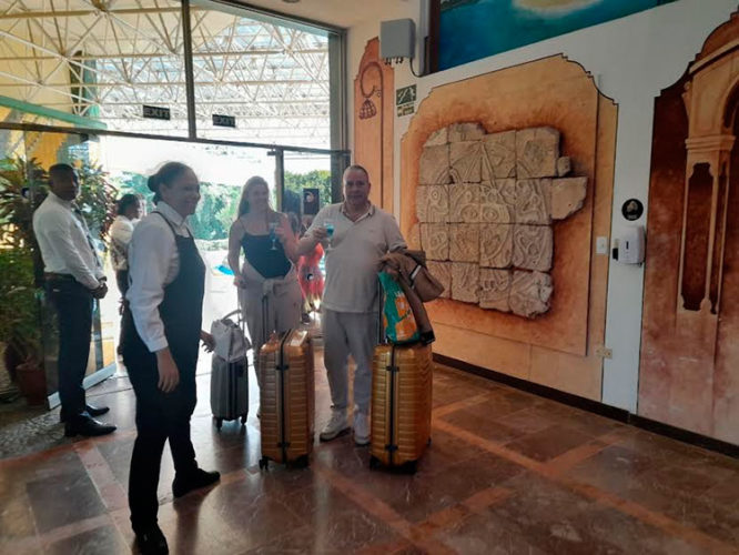 Hotel Tuxpan se instala poco a poco en la preferencia de muchos mercados. Foto: Del Facebook de Yelena Gómez