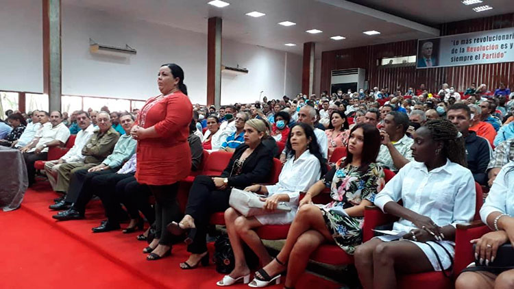 Los candidatos de Holguín sostendrán en lo adelante un amplio intercambio con el pueblo. Foto: Lianne Fonseca