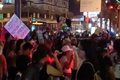 Manifestantes desafían prohibiciones y marchan en capital de Perú