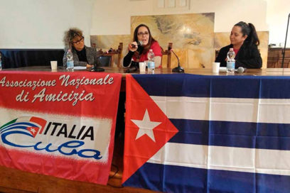 Diputada cubana destaca en Italia logros sociales de su país (+ Fotos)
