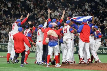 Amanecemos con el #TeamAsere y Alexander Abreu, asegura Díaz-Canel (+Video)