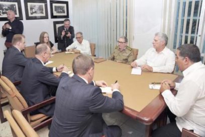 Recibieron Raúl Castro y Díaz-Canel a alto funcionario de Rusia