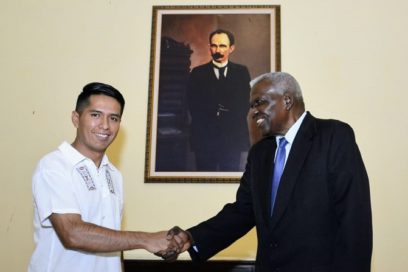 Recibe Esteban Lazo al Presidente del Senado de Bolivia, Andrónico Rodríguez