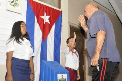Más de un millón de personas ejercieron su derecho al voto hasta las 9 de la mañana