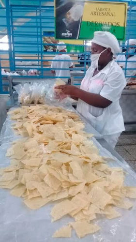 Una de las alternativas ante la carencia de harina de trigo es el uso de extensores como la yuca y el boniato. Foto: Betty Beatón Ruiz
