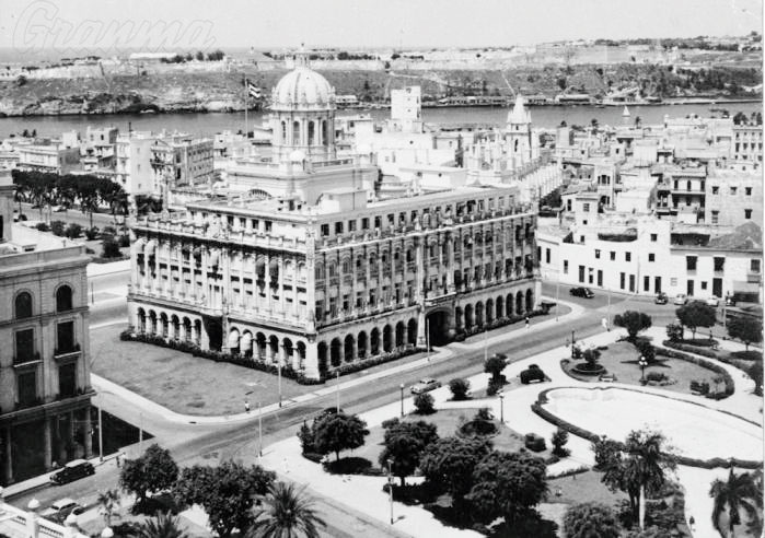 El antiguo Palacio Presidencial (hoy Museo de la Revolución) por la parte de atrás, que da a la calle Colón, por donde entraron los asaltantes. Foto: Archivo del periódico Granma
