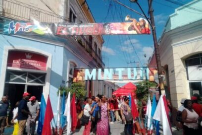 En Santiago de Cuba Expoferia por el Primero de Mayo (Fotorreportaje)