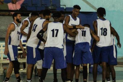 LSB: En duelo de líderes Capitalinos barrió a Santiago