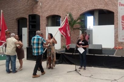 Entregan a colectivos del Fondo Cubano de Bienes Culturales la bandera de Vanguardia Nacional (+ Fotos)