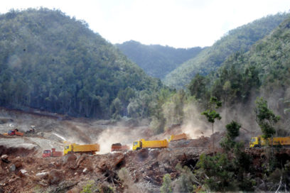 Ejecutan constructores importantes obras de programas priorizados