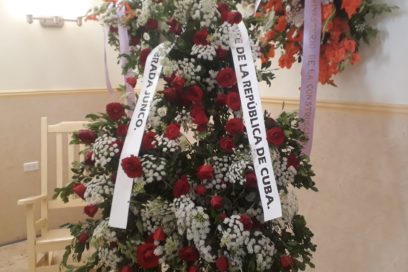 Ofrenda floral de Díaz-Canel en honras fúnebres de fallecido en la Guiteras