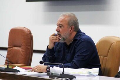 Aboga Marrero por soluciones creativas para producir alimentos