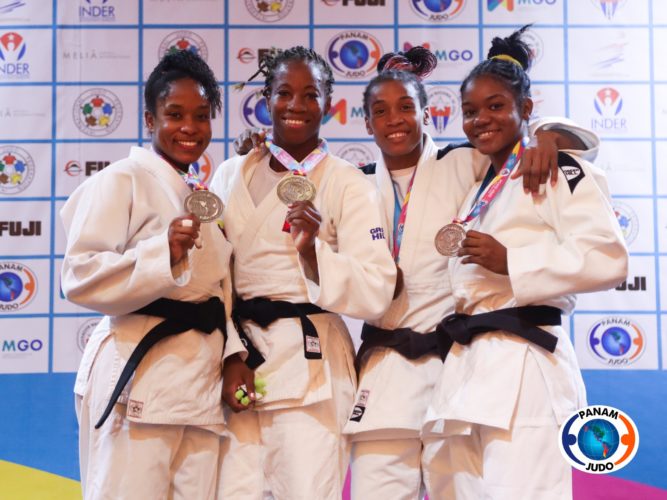 Maylín del Toro y el podio final de la división de 63 kilogramos. Foto: Confederación Panamericana de Judo