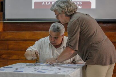 Cancelan sello postal por el Primero de Mayo