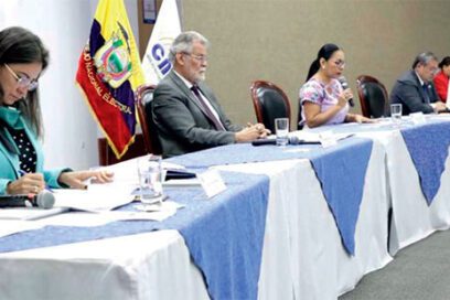Ecuador entre tormentas