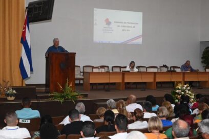 Díaz-Canel: «En la educación también pongamos corazón a la patria, a la revolución y al socialismo»