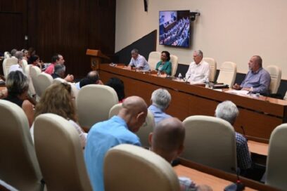 Presentan propuesta para perfeccionamiento del Programa del Médico y la Enfermera de la Familia