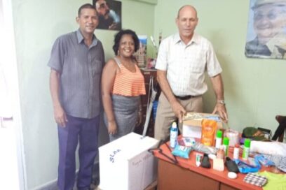 Gesto verde esperanza de afiliados de verde olivo