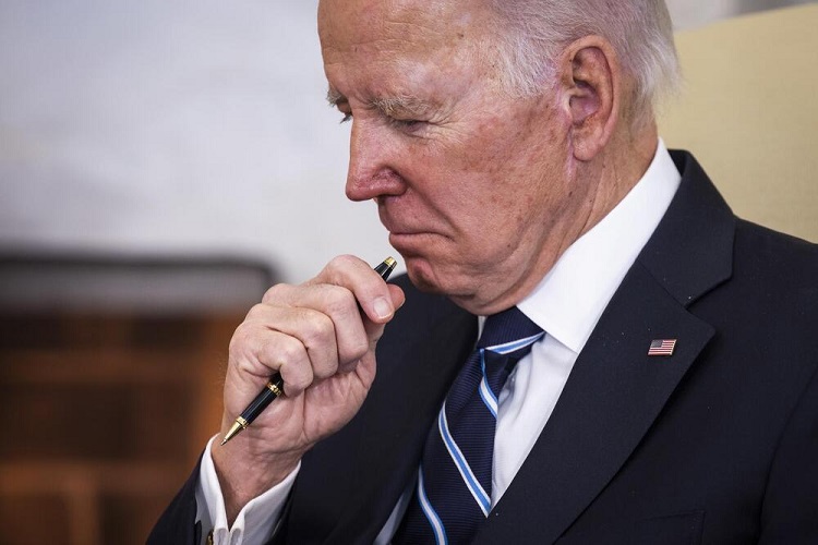 High rejection of the Biden administration in a new US poll • Workers