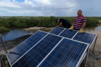 Pinareños llevan luz a la Ciénaga de Zapata