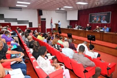 Participa Díaz-Canel en Taller de Innovación Agraria