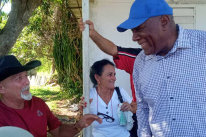 Evalúa vicepresidente temas de interés social en Mayabeque