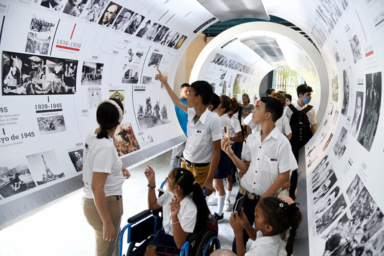 Andar Somos Uno en el Centro para la interpretación de la relaciones culturales Cuba-Europa. Foto: Néstor Martí