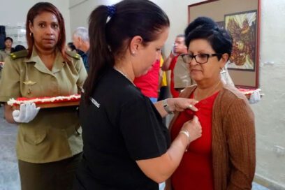 Condecoran a trabajadores de Cienfuegos en aniversario 70 del Moncada