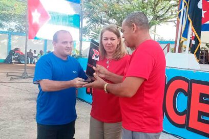 CTC distingue a 70 colectivos del país por el 26 de Julio (+Fotos)