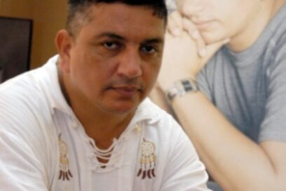 Confieren a Luis M. Pérez  Boitel el Premio de Literatura en Español Ernest M. Hemingway