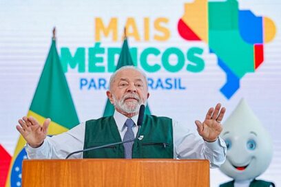 Lula valida y programa Más Médicos de vuelta a Brasil