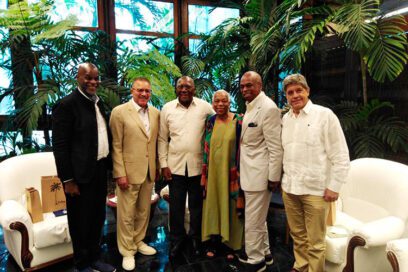 Dialogó Valdés Mesa con académicos estadounidenses