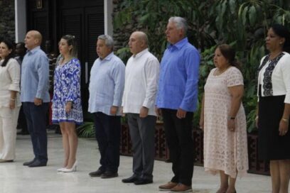 Preside Díaz-Canel condecoraciones a mujeres destacadas